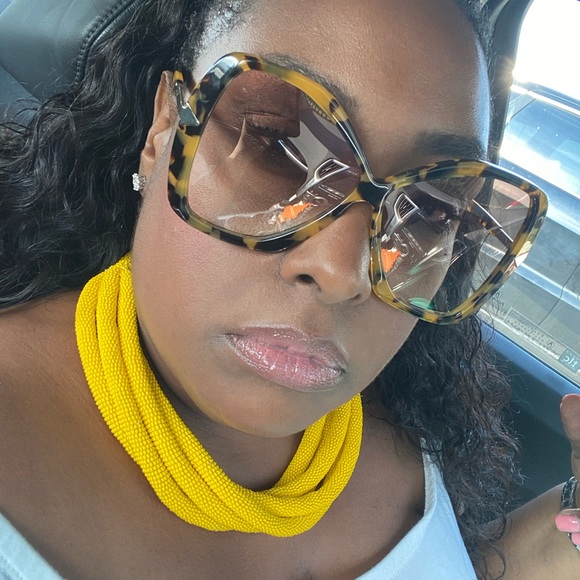 Meet your Posher, Stacy - Picture 4 of 11